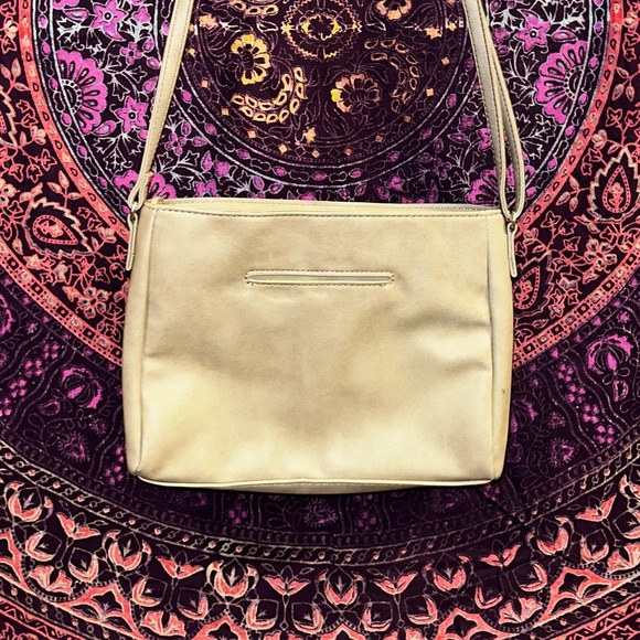 Multi Sac Crossbody Bag - Picture 7 of 8